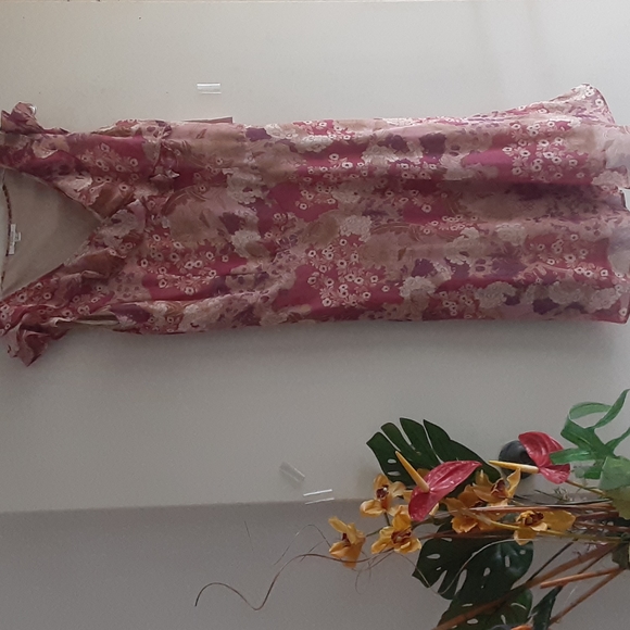 🆕️ Dressbarn NWT V-Neck Sleeveless Spring Summer Size 8 Dress - Picture 4 of 13